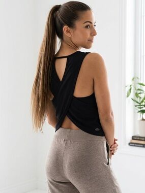 🔥2/$20 Open Twist Back Performance Tank Breathable Lightweight Yoga Pilates Top